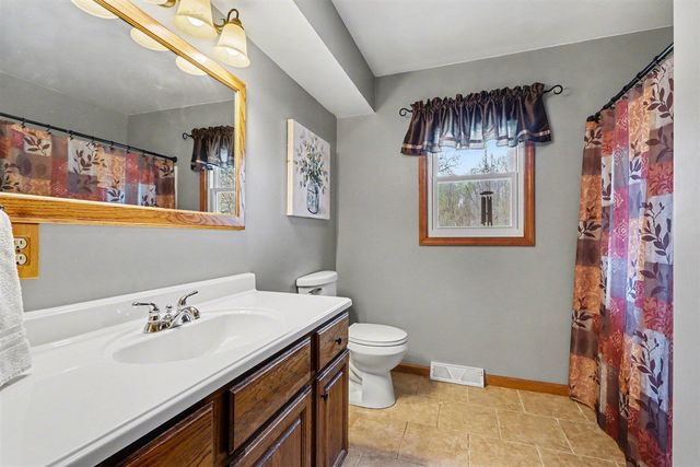 2828 W F Avenue, Kalamazoo, MI 49009