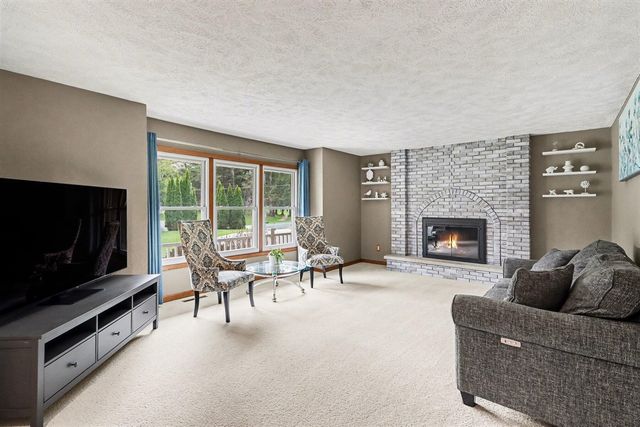 2828 W F Avenue, Kalamazoo, MI 49009