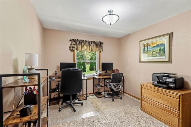 2828 W F Avenue, Kalamazoo, MI 49009