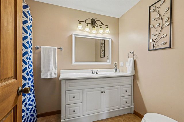 2828 W F Avenue, Kalamazoo, MI 49009