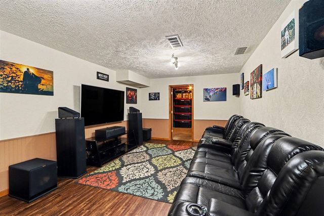2828 W F Avenue, Kalamazoo, MI 49009