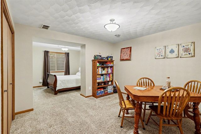 2828 W F Avenue, Kalamazoo, MI 49009