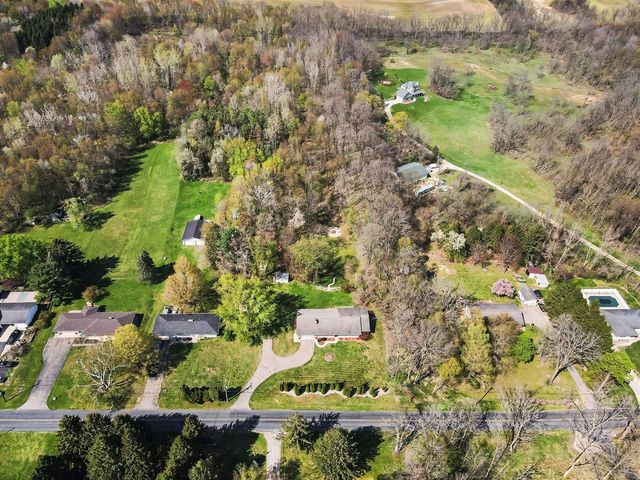 2828 W F Avenue, Kalamazoo, MI 49009