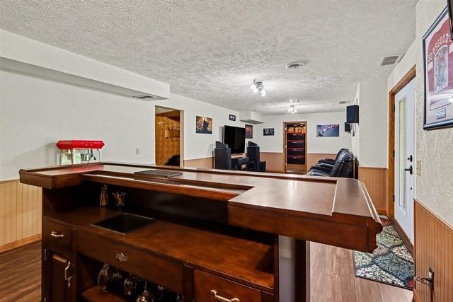 2828 W F Avenue, Kalamazoo, MI 49009