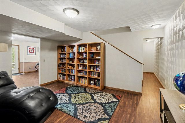2828 W F Avenue, Kalamazoo, MI 49009