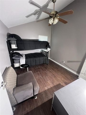 1000 E 53rd ST B, Austin, TX 78751