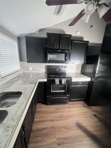 1000 E 53rd ST B, Austin, TX 78751