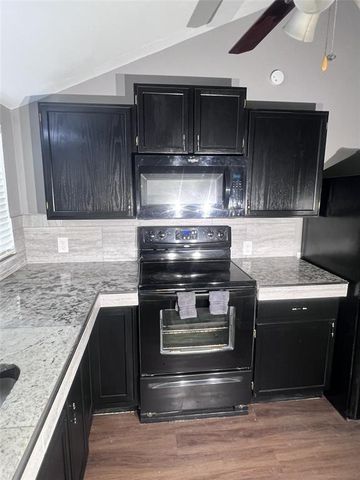 1000 E 53rd ST B, Austin, TX 78751