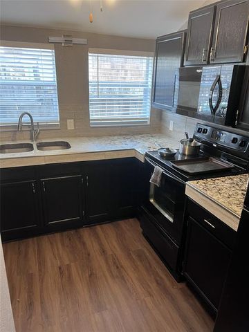 1000 E 53rd ST B, Austin, TX 78751