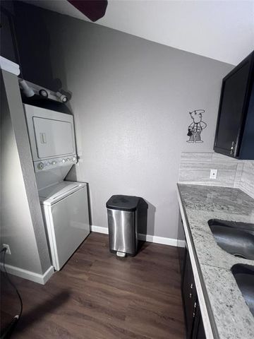 1000 E 53rd ST B, Austin, TX 78751