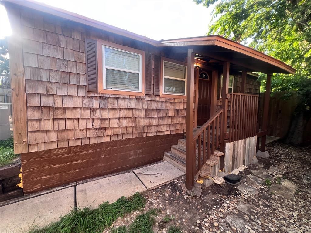 1000 E 53rd ST B, Austin, TX 78751