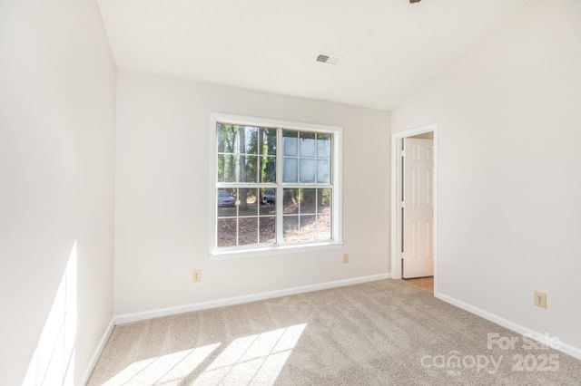 6104 Steelewood Place, Charlotte, NC 28269