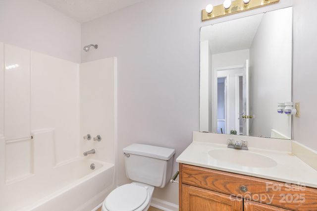 6104 Steelewood Place, Charlotte, NC 28269