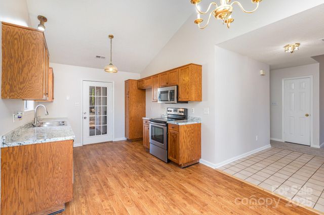 6104 Steelewood Place, Charlotte, NC 28269