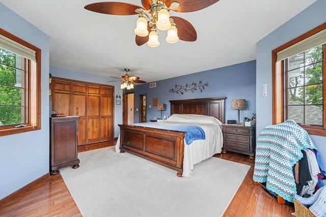 9260 Franklin Drive, St. John, IN 46373