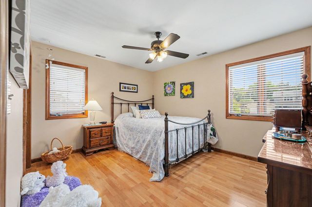 9260 Franklin Drive, St. John, IN 46373