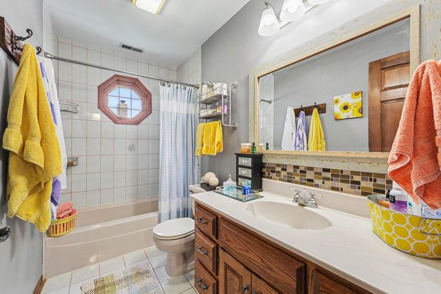 9260 Franklin Drive, St. John, IN 46373