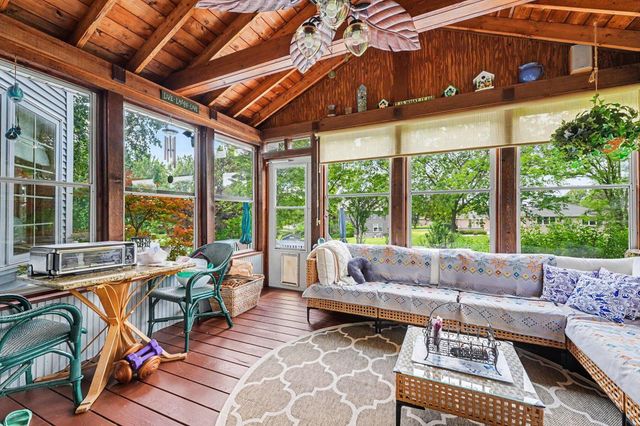 9260 Franklin Drive, St. John, IN 46373