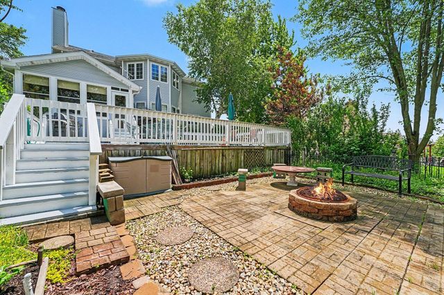 9260 Franklin Drive, St. John, IN 46373