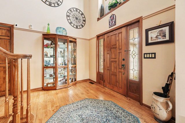 9260 Franklin Drive, St. John, IN 46373