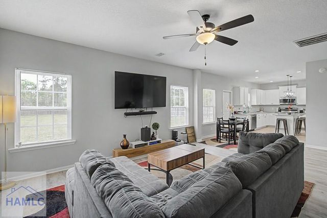 18 Sunflower Circle, Ludowici, GA 31316