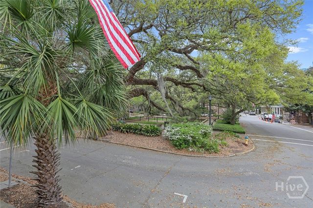 231 Houston Street, Savannah, GA 31401