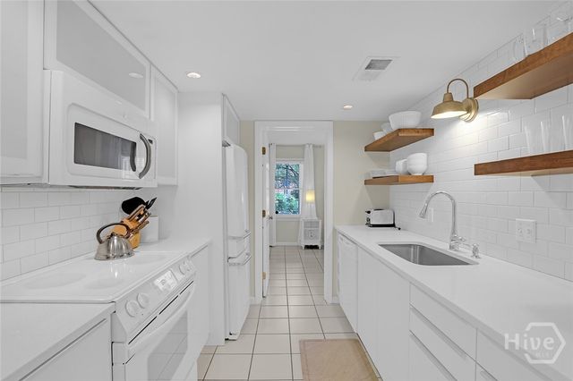 231 Houston Street, Savannah, GA 31401