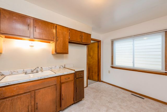 221 Kenwood Drive, Round Lake Park, IL 60073