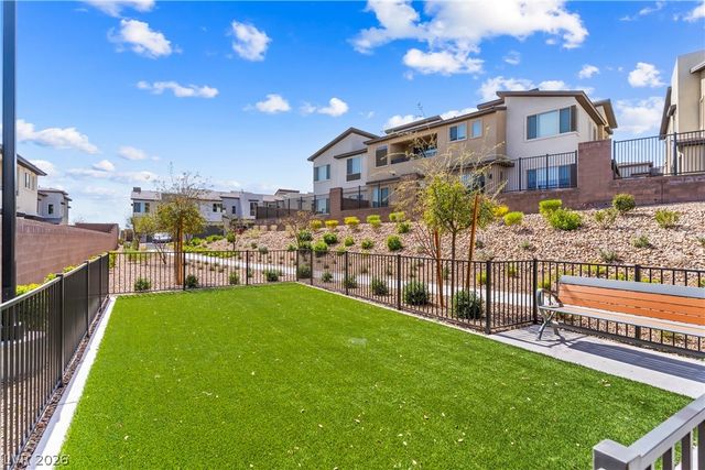 633 Infinity Ridge Street, Las Vegas, NV 89138