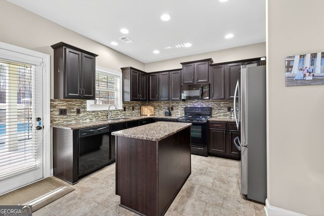 65 Kimberly Way, Hull, GA 30646