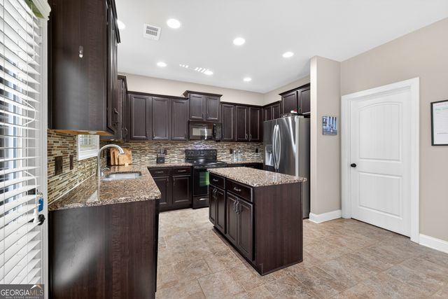 65 Kimberly Way, Hull, GA 30646