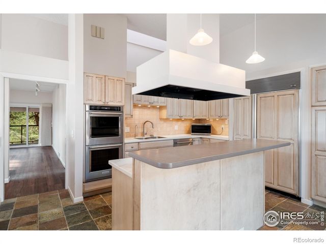 10691 Tomichi Drive, Franktown, CO 80116