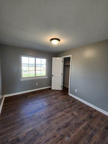 1715 Vales Mill Rd, Pulaski, TN 38478