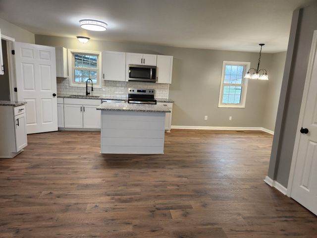 1715 Vales Mill Rd, Pulaski, TN 38478