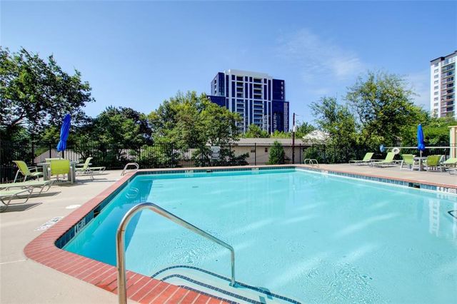 2479 Peachtree Road NE 304, Atlanta, GA 30305