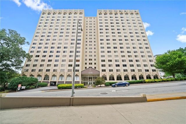 2479 Peachtree Road NE 304, Atlanta, GA 30305
