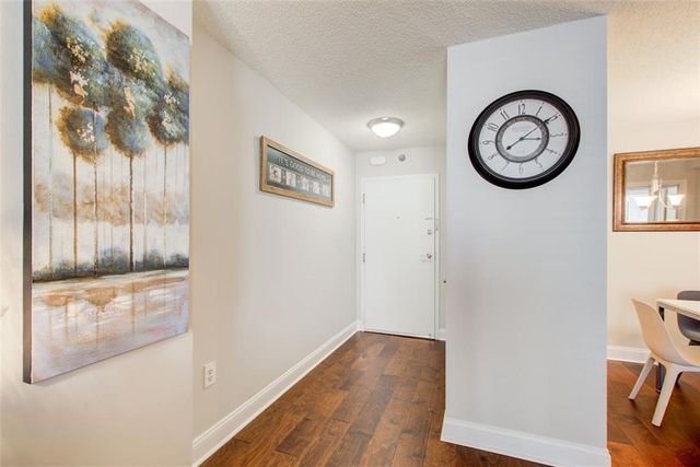 2479 Peachtree Road NE 304, Atlanta, GA 30305