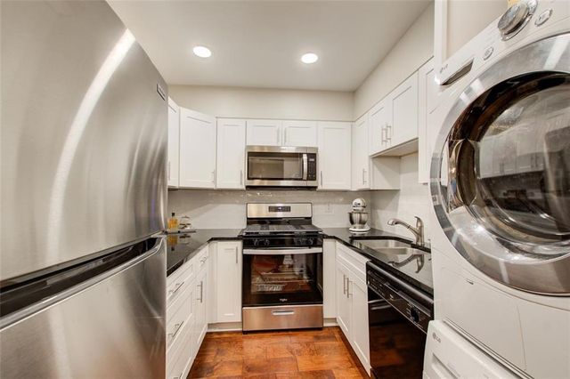 2479 Peachtree Road NE 304, Atlanta, GA 30305
