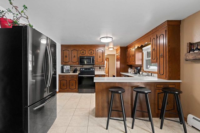 315 JOHNSON STREET, Pulaski, WI 54162