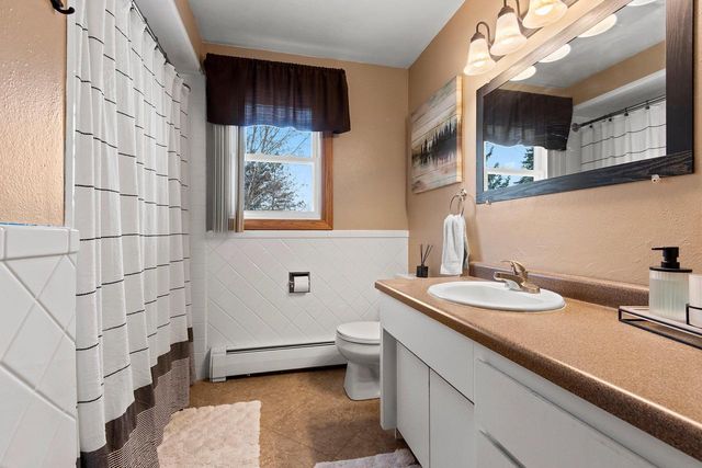 315 JOHNSON STREET, Pulaski, WI 54162