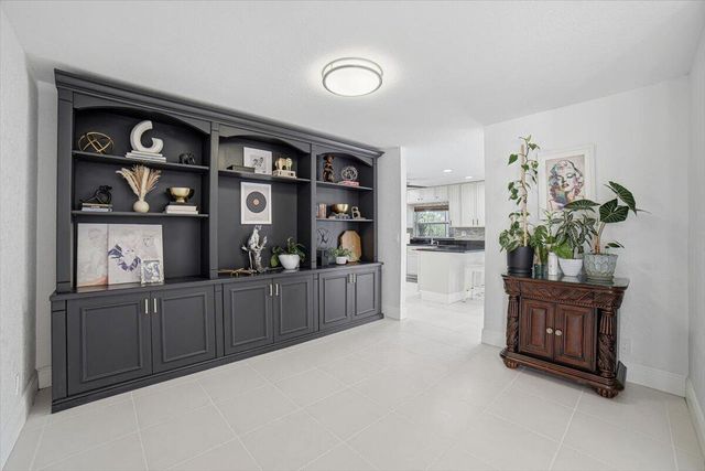 9642 NW 1ST Place, Coral Springs, FL 33071