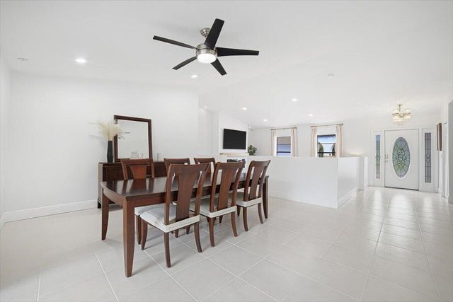 9642 NW 1ST Place, Coral Springs, FL 33071