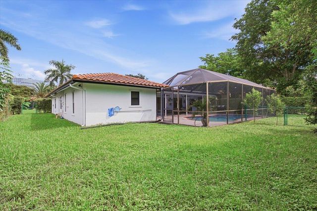 9642 NW 1ST Place, Coral Springs, FL 33071