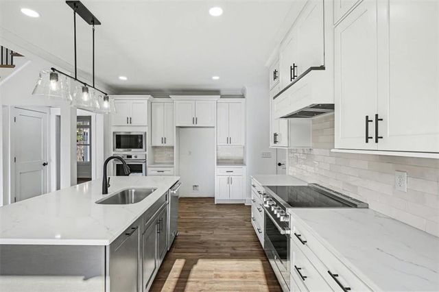 994 Cable Road, Waleska, GA 30183