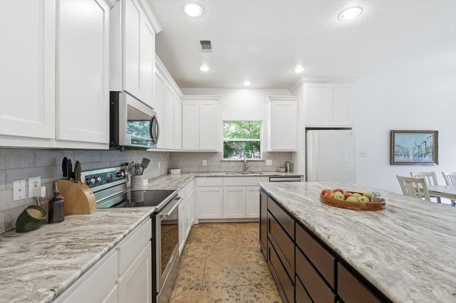 1821 Sena Street, Denton, TX 76201