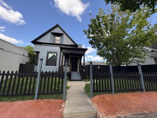 1118 S 60th STREET, West Allis, WI 53214