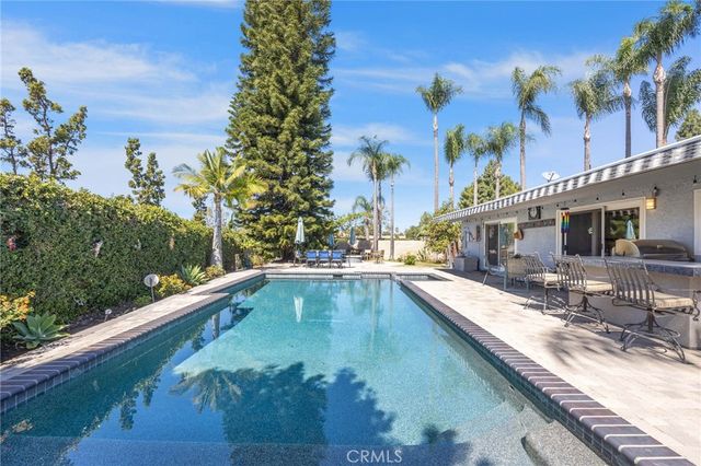 24382 Corta Cresta, Lake Forest, CA 92630