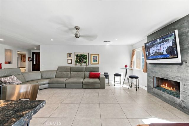 24382 Corta Cresta, Lake Forest, CA 92630