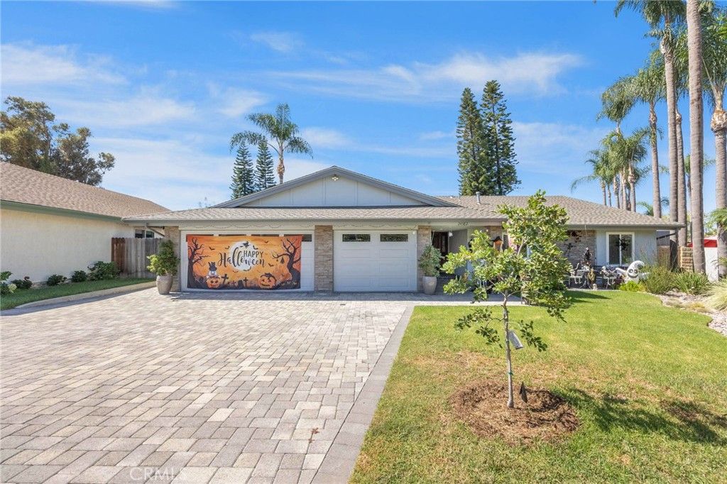 24382 Corta Cresta, Lake Forest, CA 92630 — exterior
