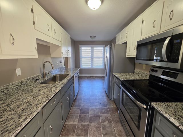 1238 Marla Dr, Clarksville, TN 37042